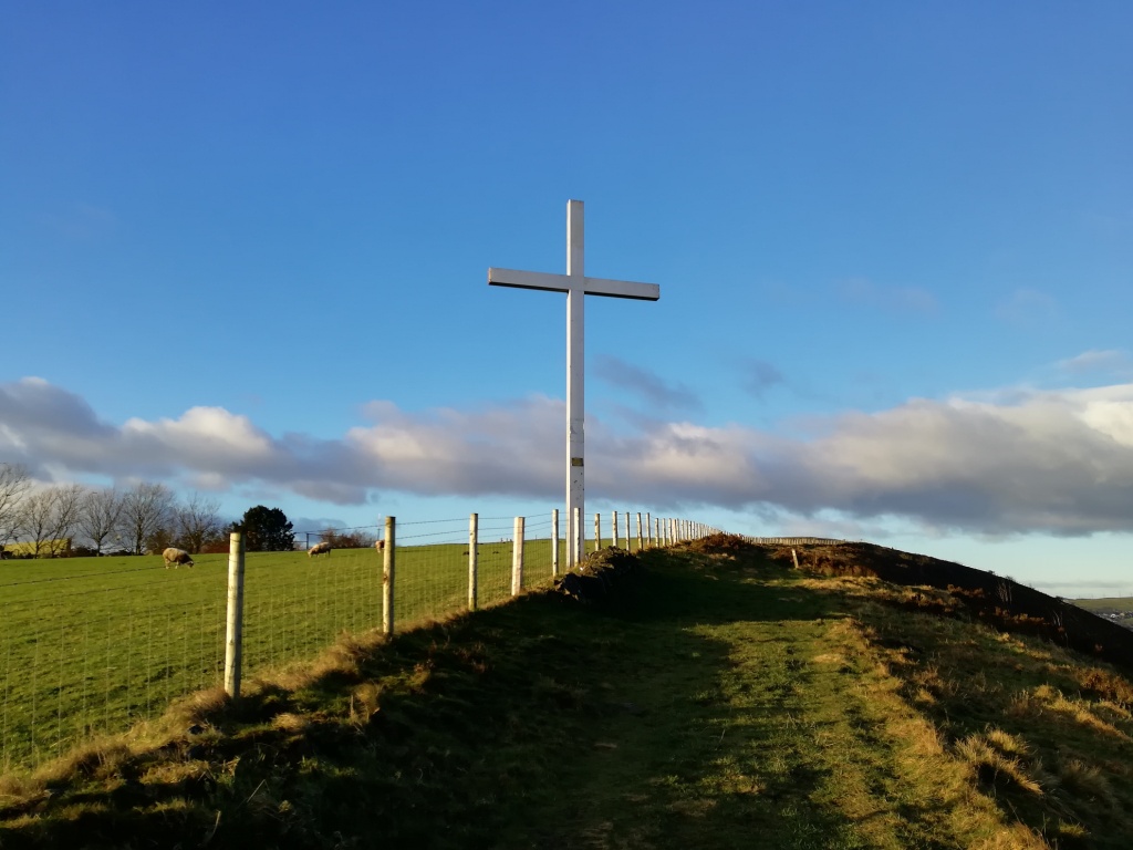 Mossley Cross - Half-Day Walker